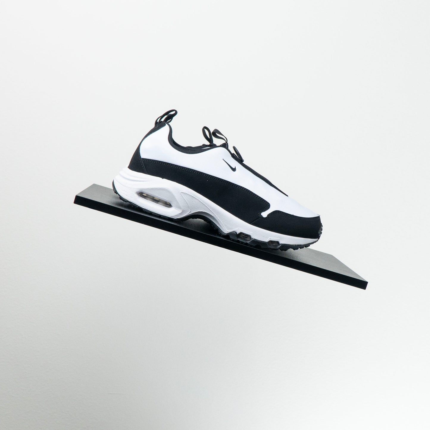 Comme Des Garcons Homme Plus x Nike Air Max Sunder โ White/Black